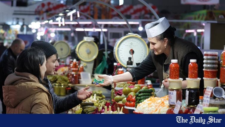 Российская экономика сократилась на 1,2% в 2022 году, меньше, чем предполагалось ранее